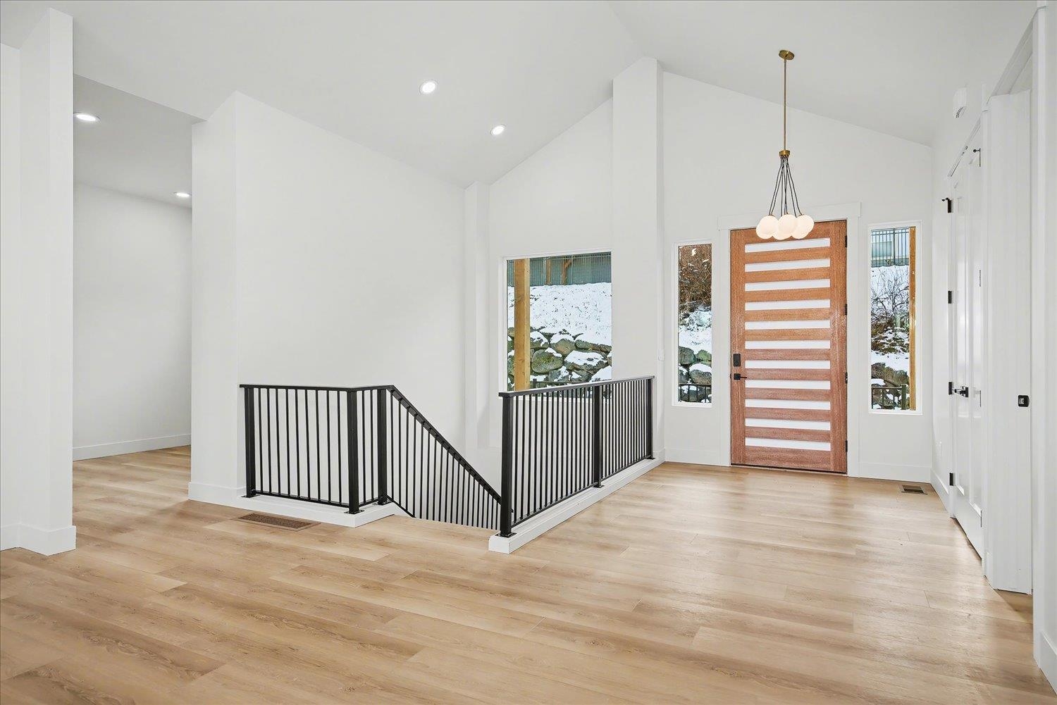 5112 S JORDAN Ln - Photo 4