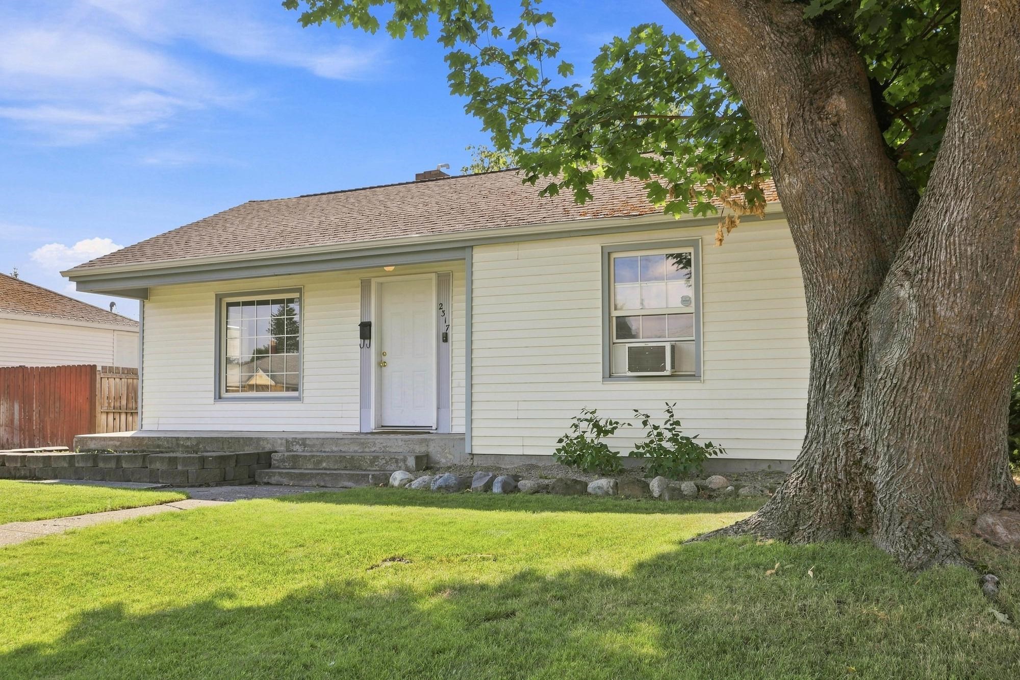 2317 W Sanson Ave - Photo 3