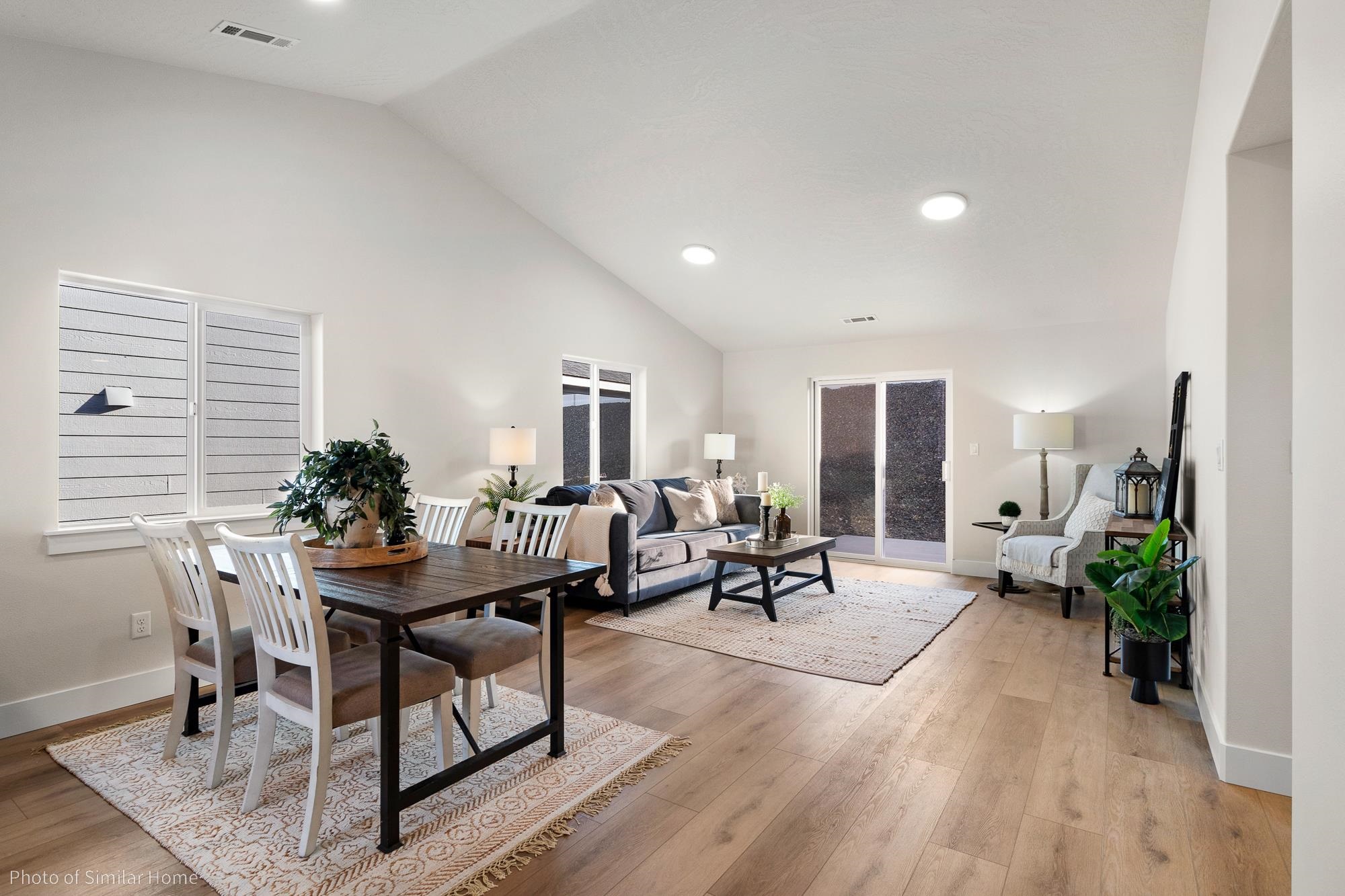 302 Peach Tree Ct - Photo 3