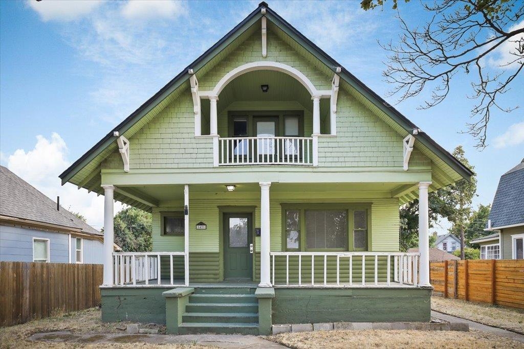 1421 W Indiana Ave - Photo 1
