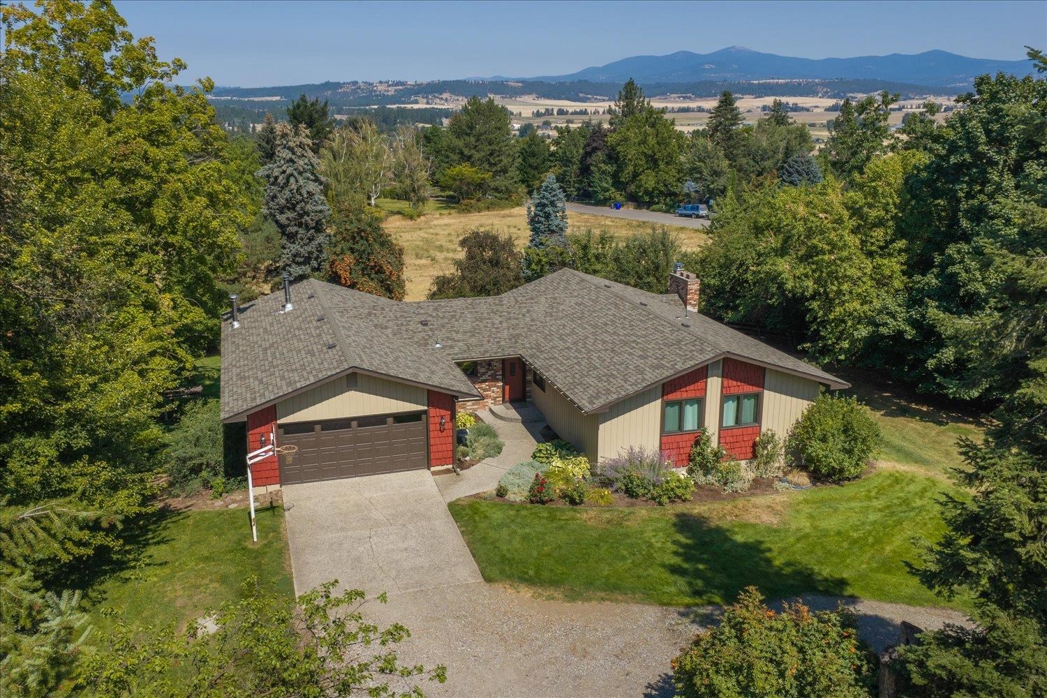 4503 E Redroan Dr - Photo 1