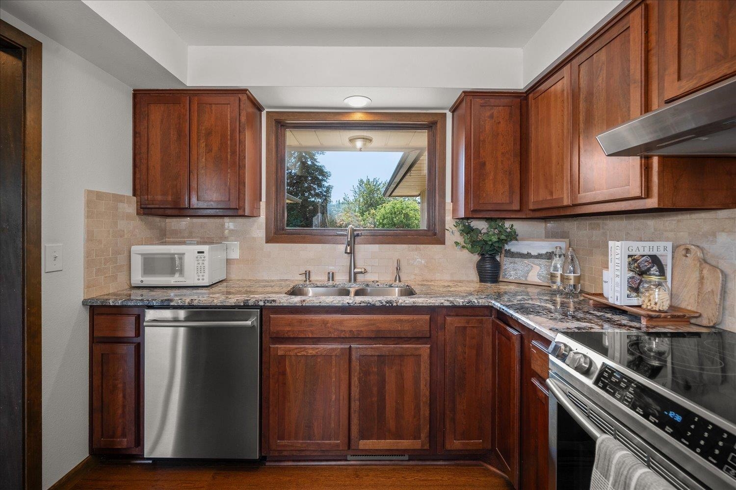 4503 E Redroan Dr - Photo 16