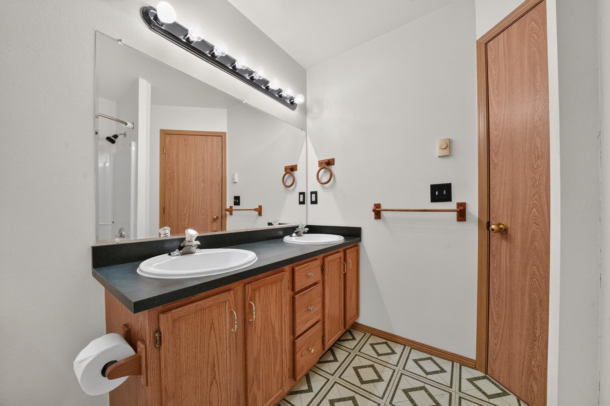 520 S Lucille Ct - Photo 25