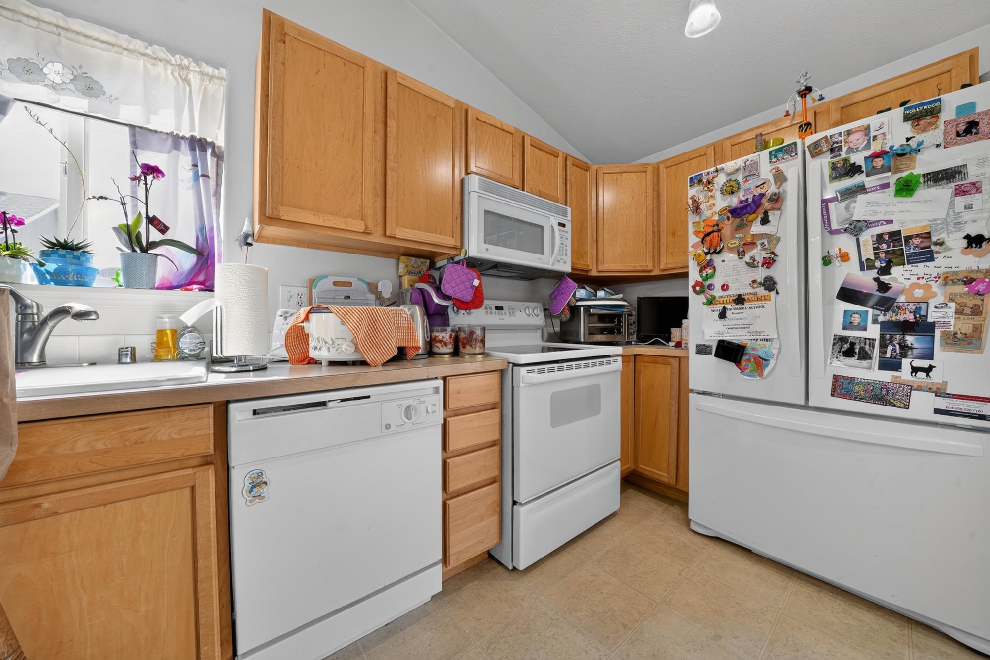 528 S Campbell St - Photo 11