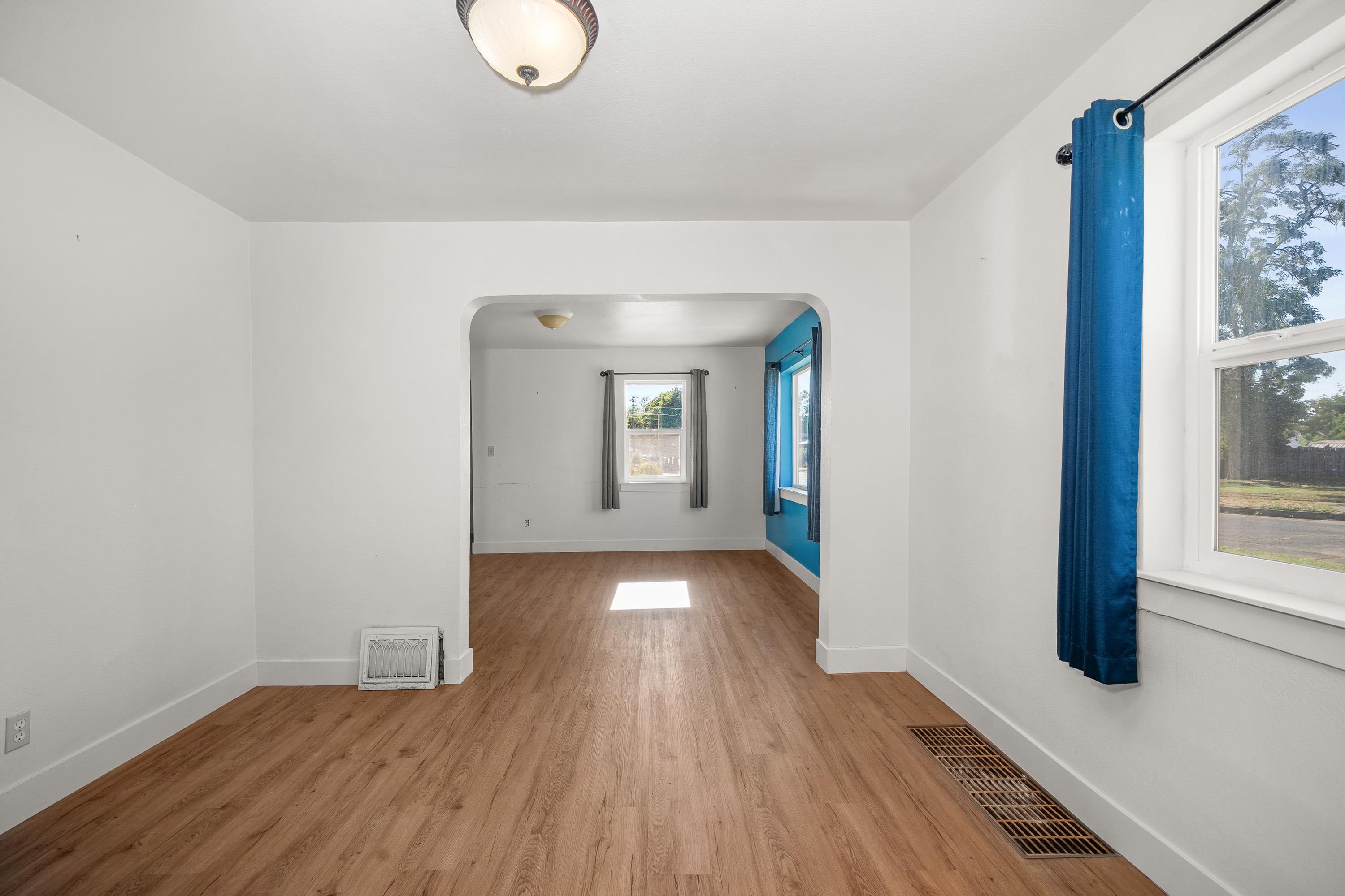 2228 N Morton St - Photo 4