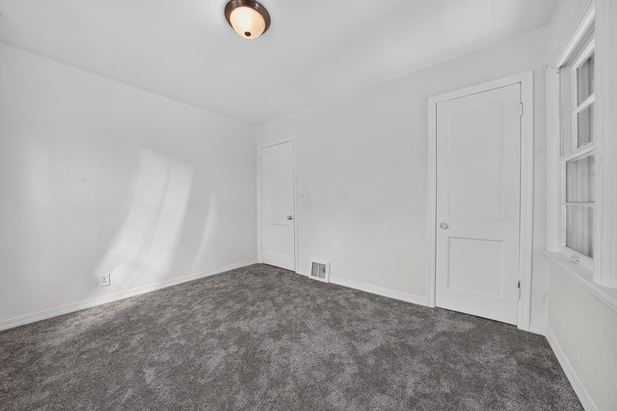 1658 E Rich Ave - Photo 11