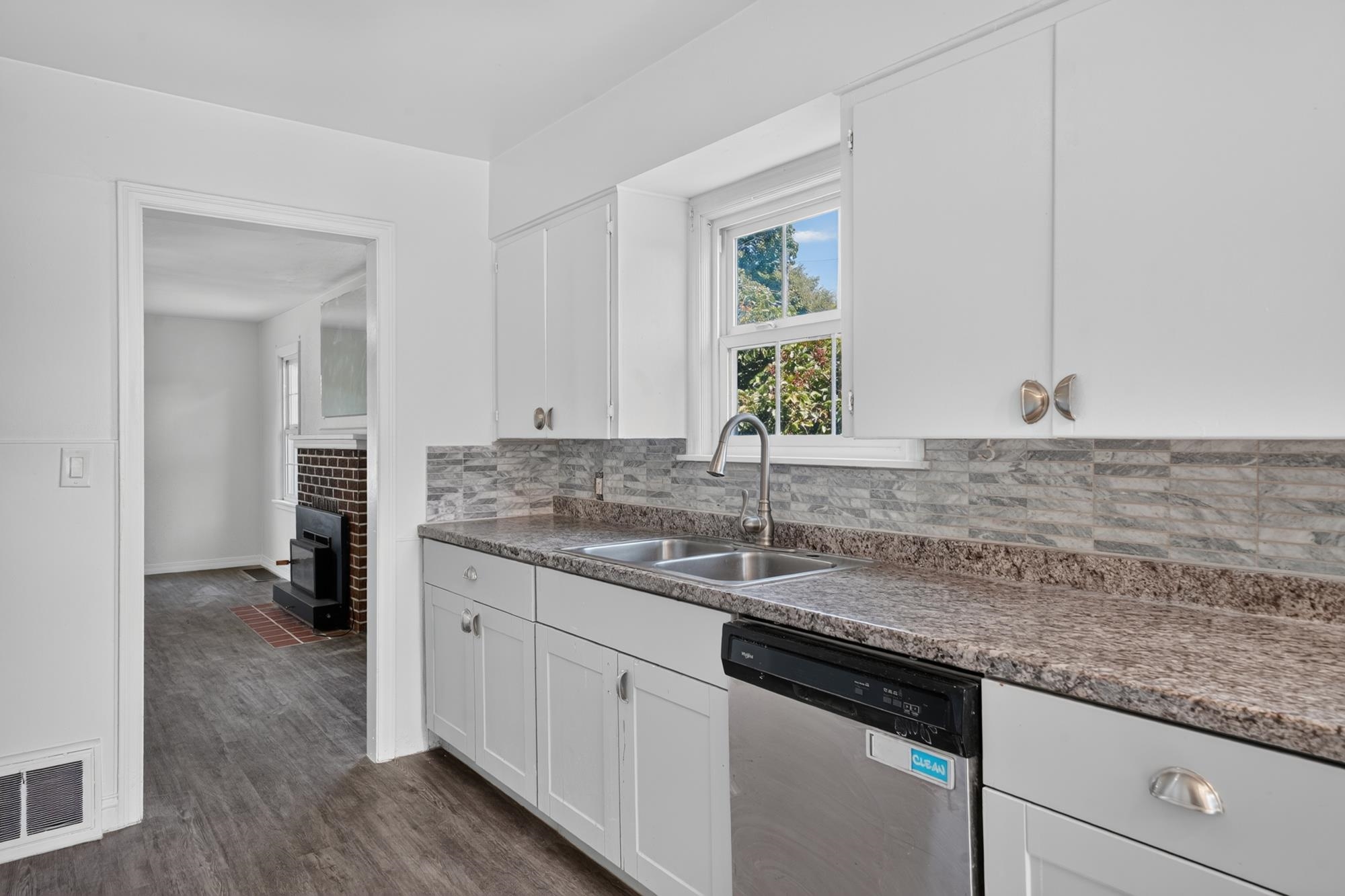 1658 E Rich Ave - Photo 16