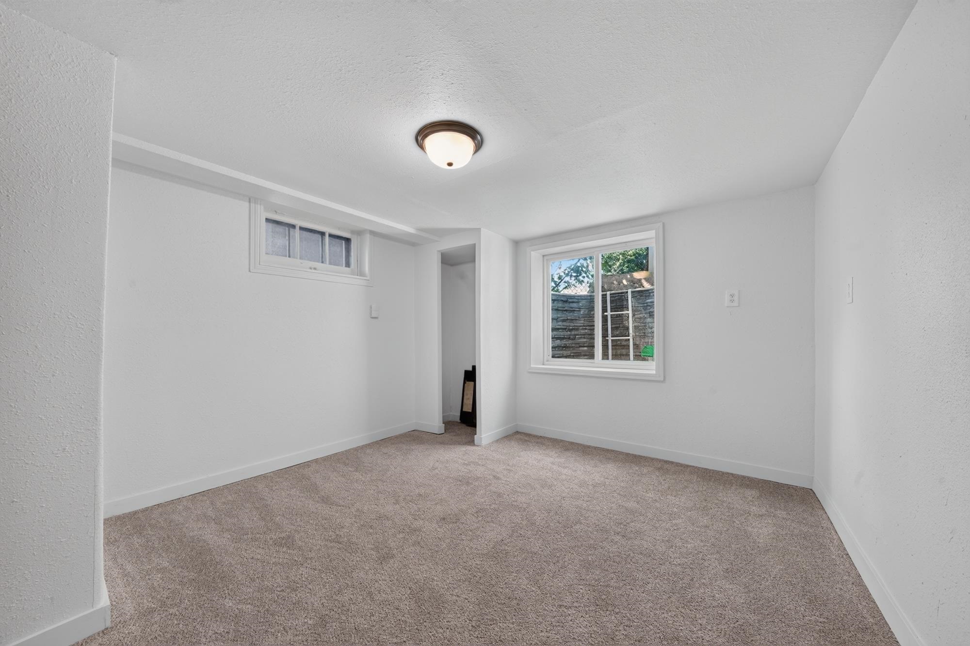 1658 E Rich Ave - Photo 24