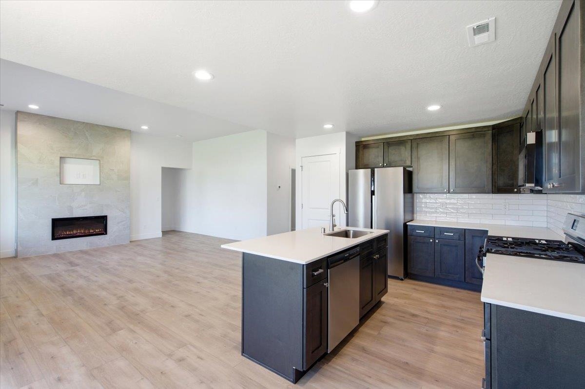 36 W 12th St - Photo 15