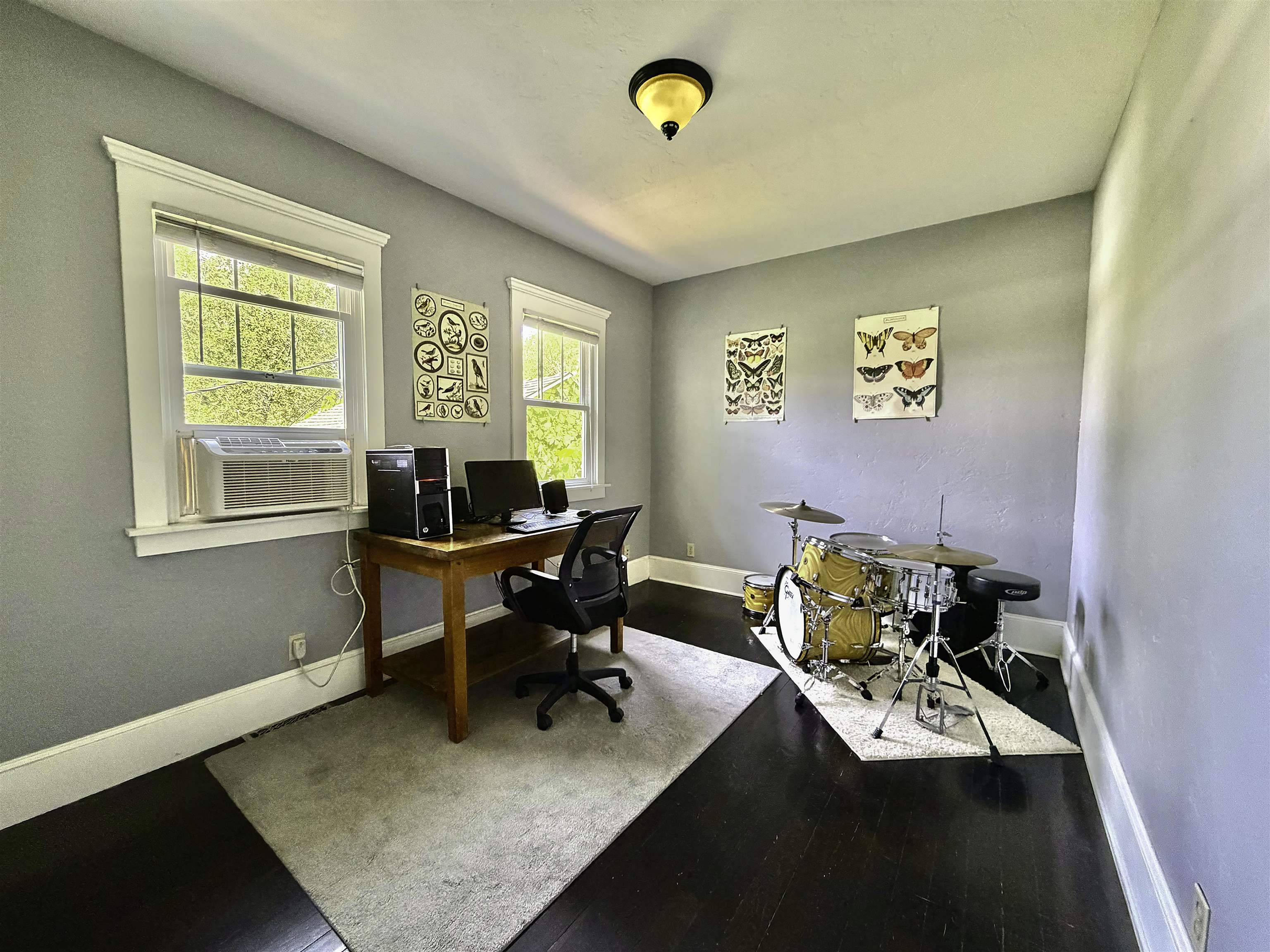 1711 N Normandie St - Photo 16