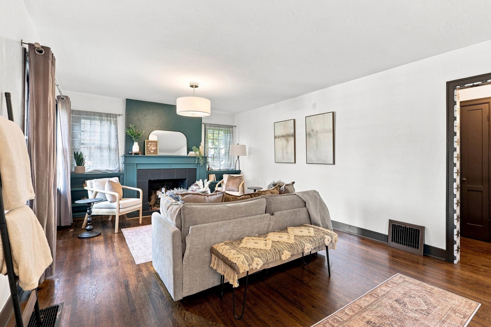 2324 S Jefferson St - Photo 4
