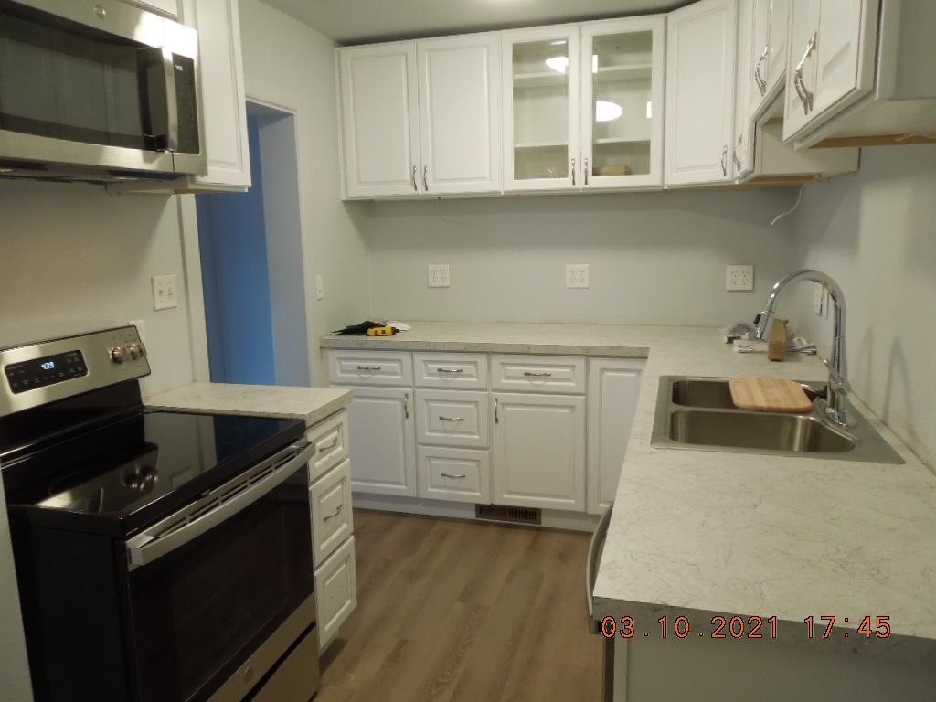 1216 E 18th Ave - Photo 3