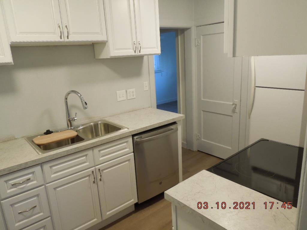 1216 E 18th Ave - Photo 4