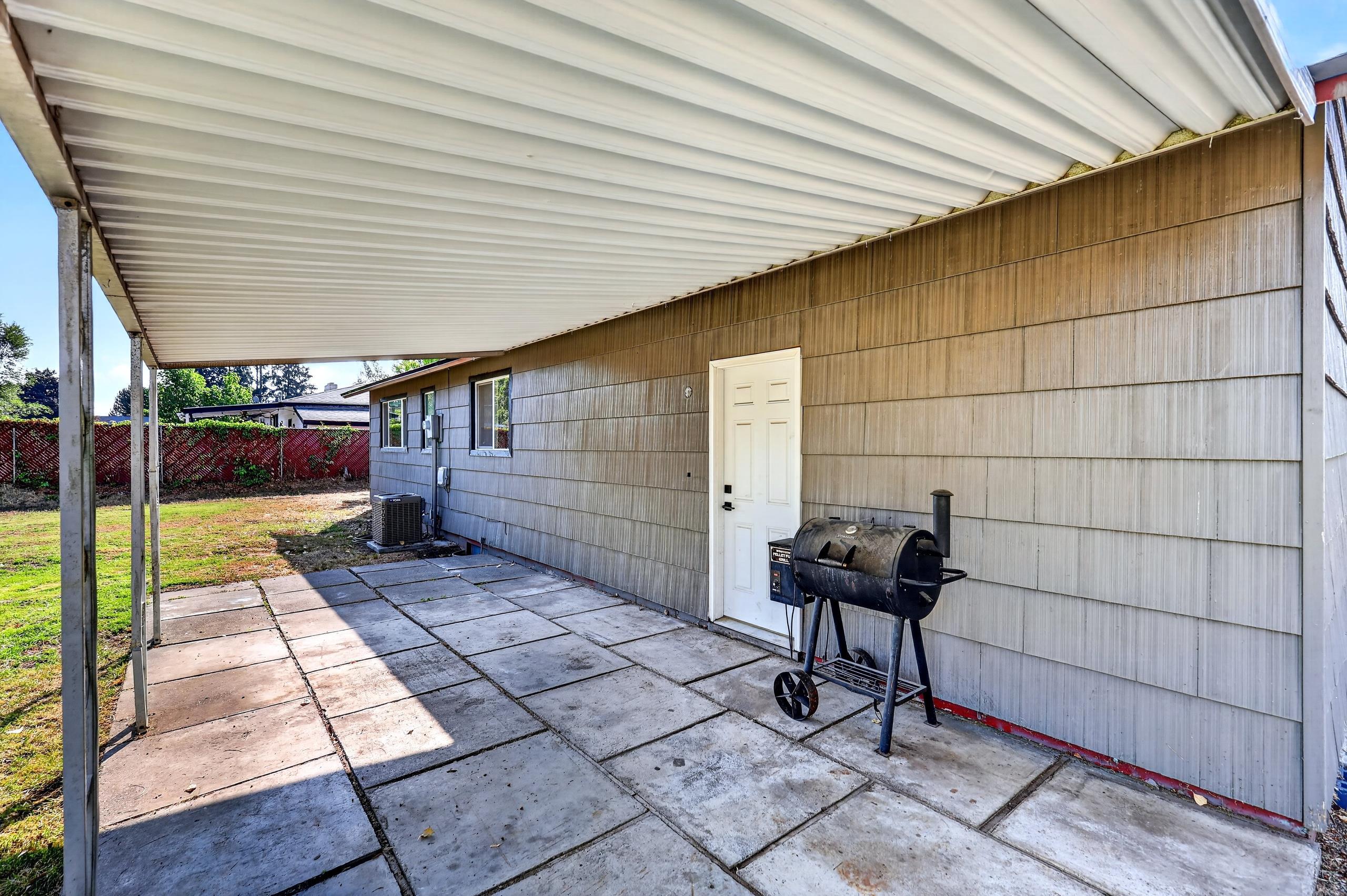 15815 E Heroy Ave - Photo 36