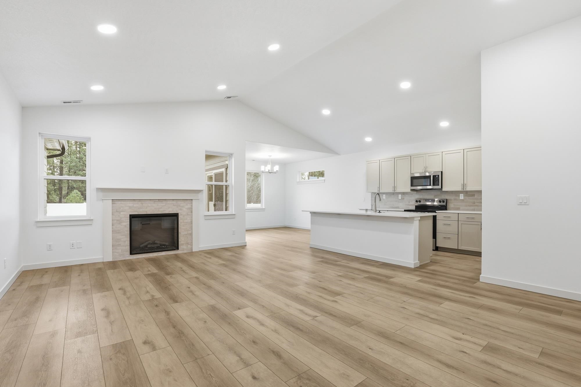317 Peach Tree Ct - Photo 3