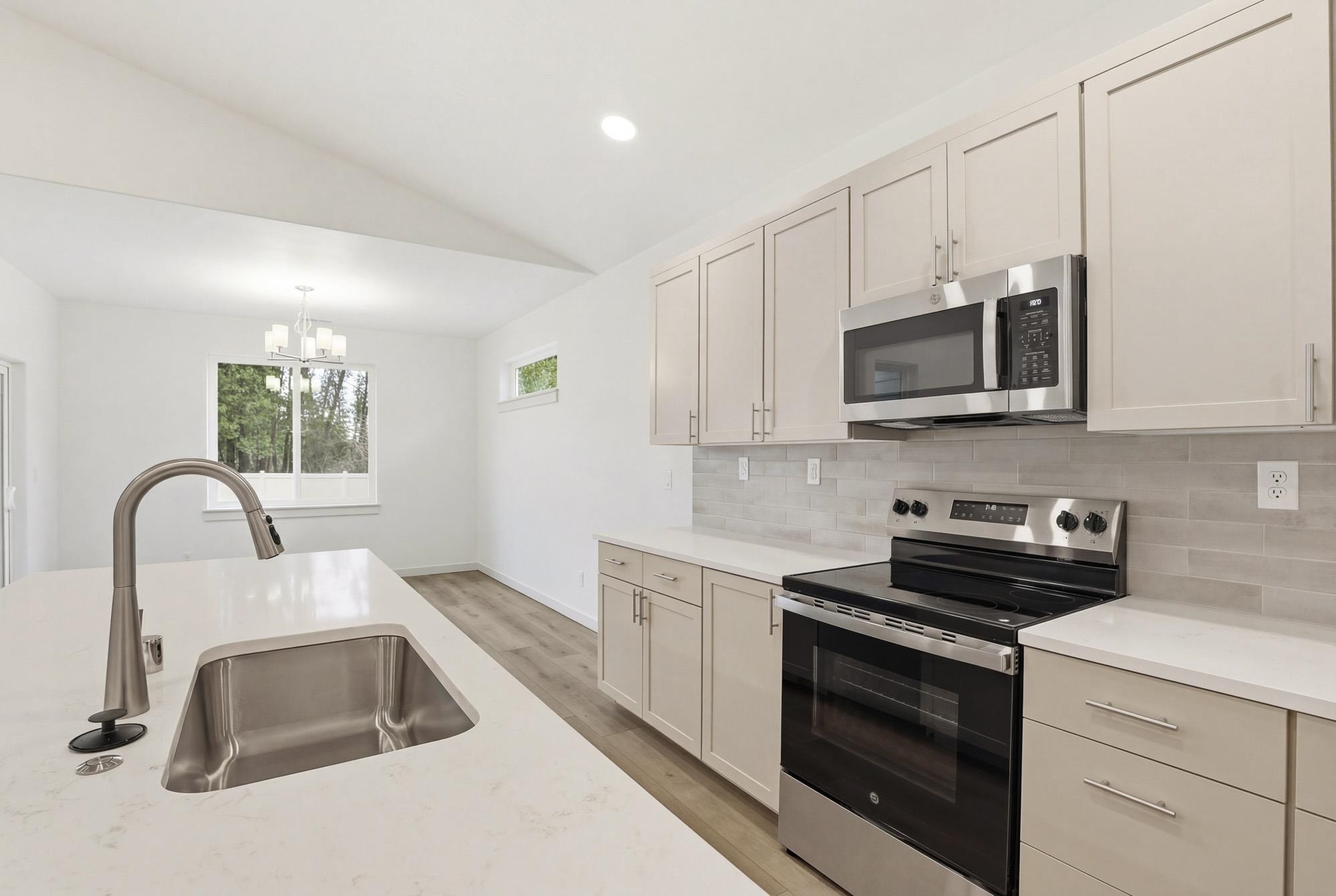 317 Peach Tree Ct - Photo 9
