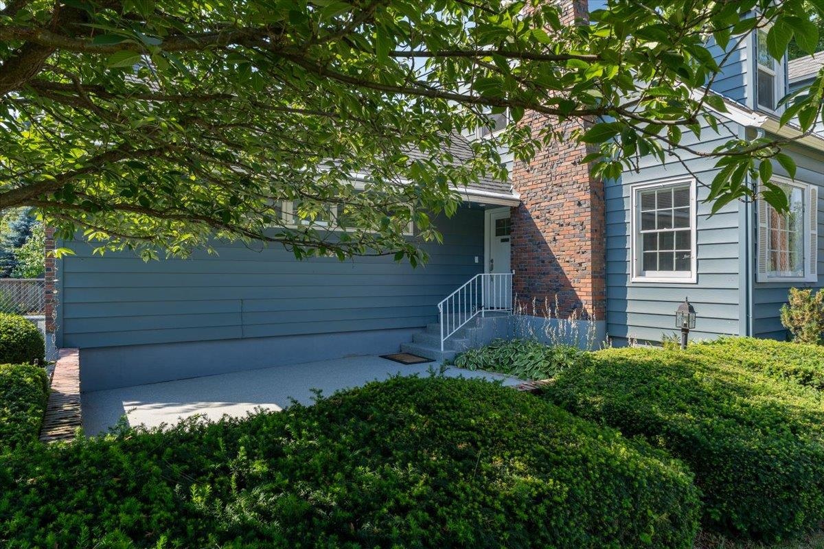1208 E 27th Ave - Photo 4