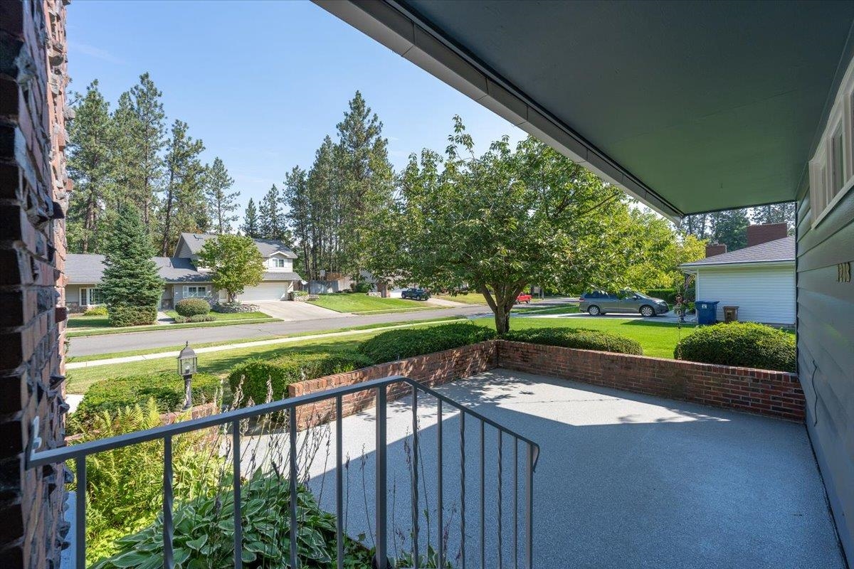 1208 E 27th Ave - Photo 6