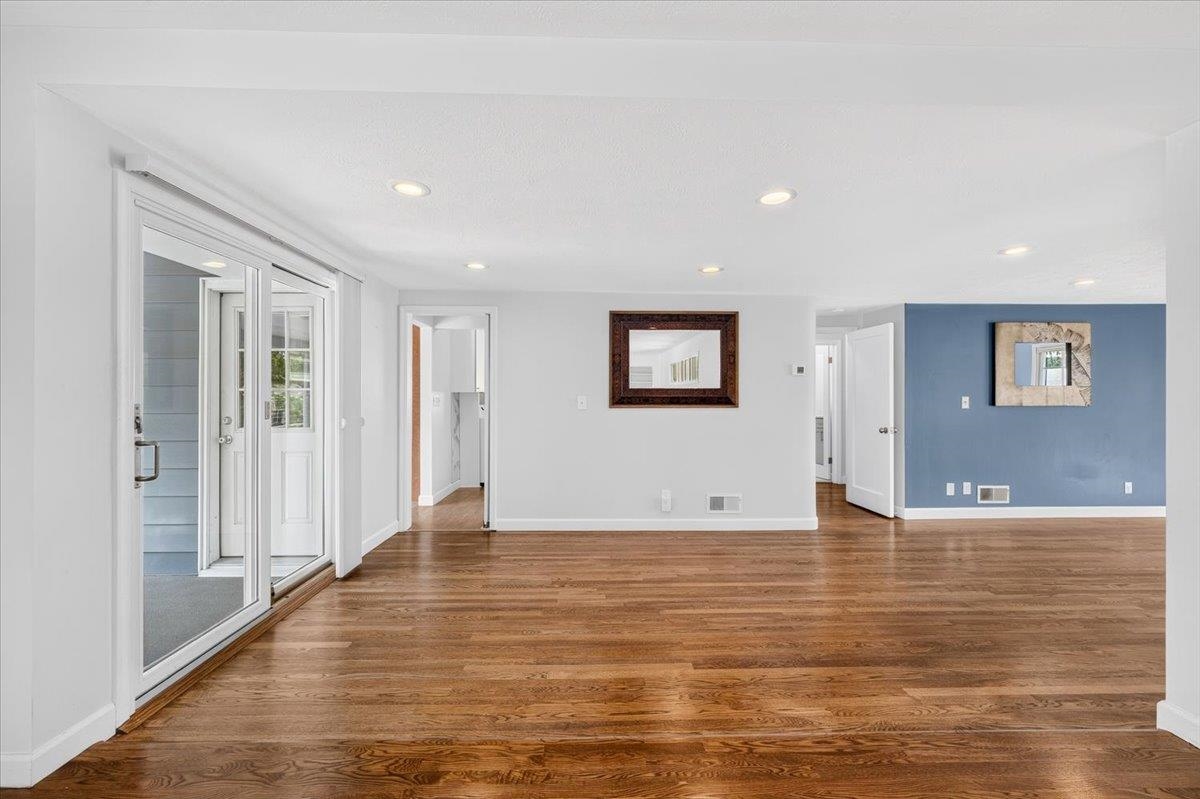 1208 E 27th Ave - Photo 17