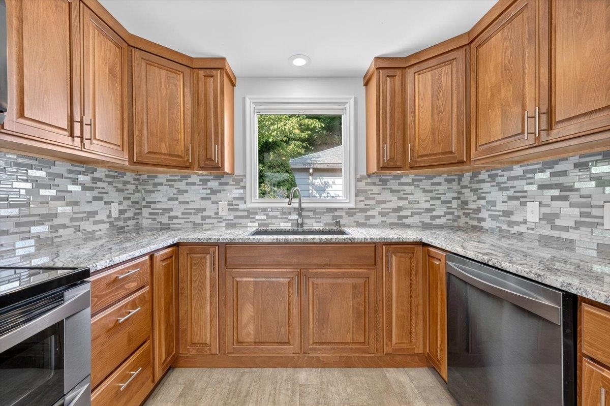 1208 E 27th Ave - Photo 21