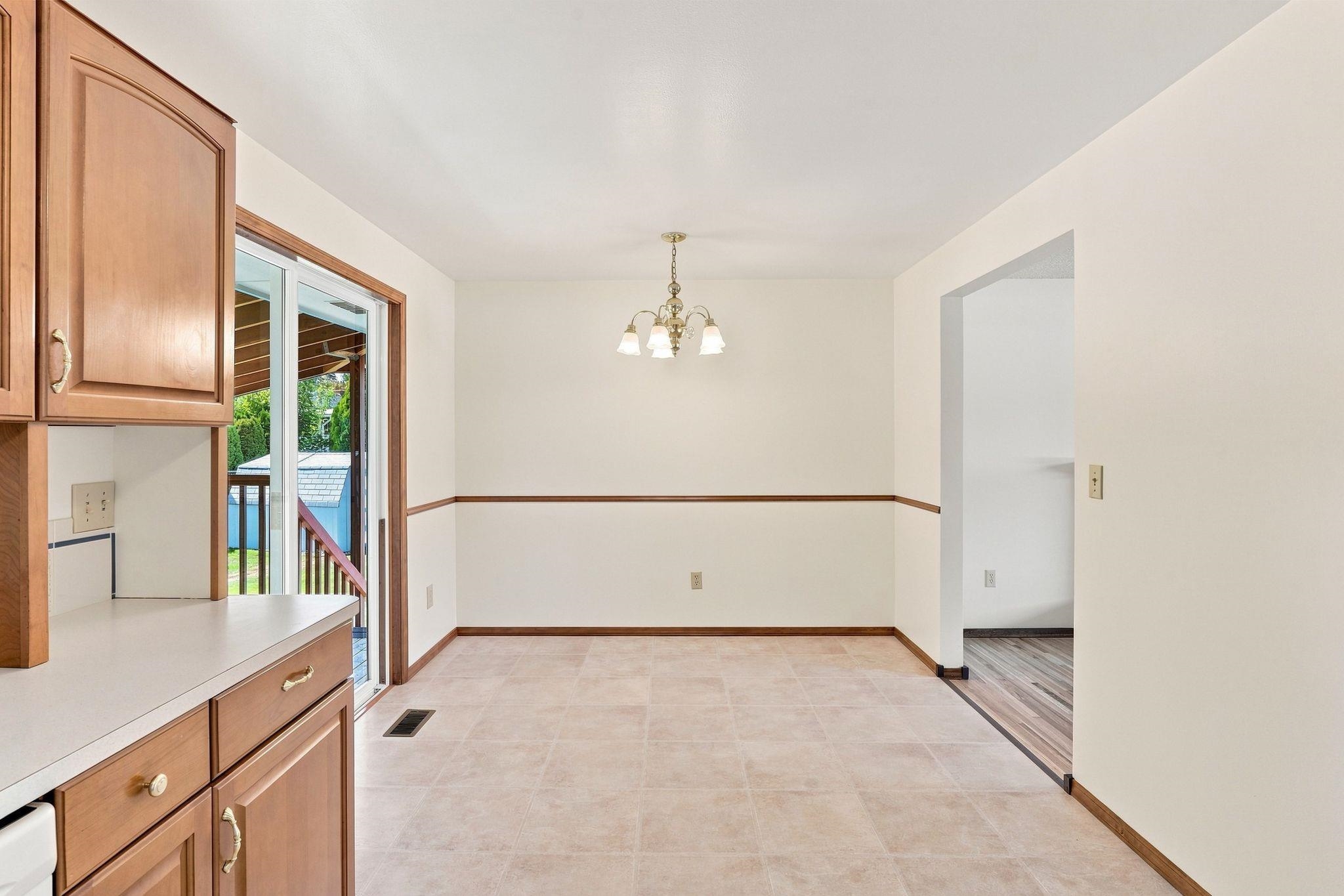 11912 E 25th Ave - Photo 10