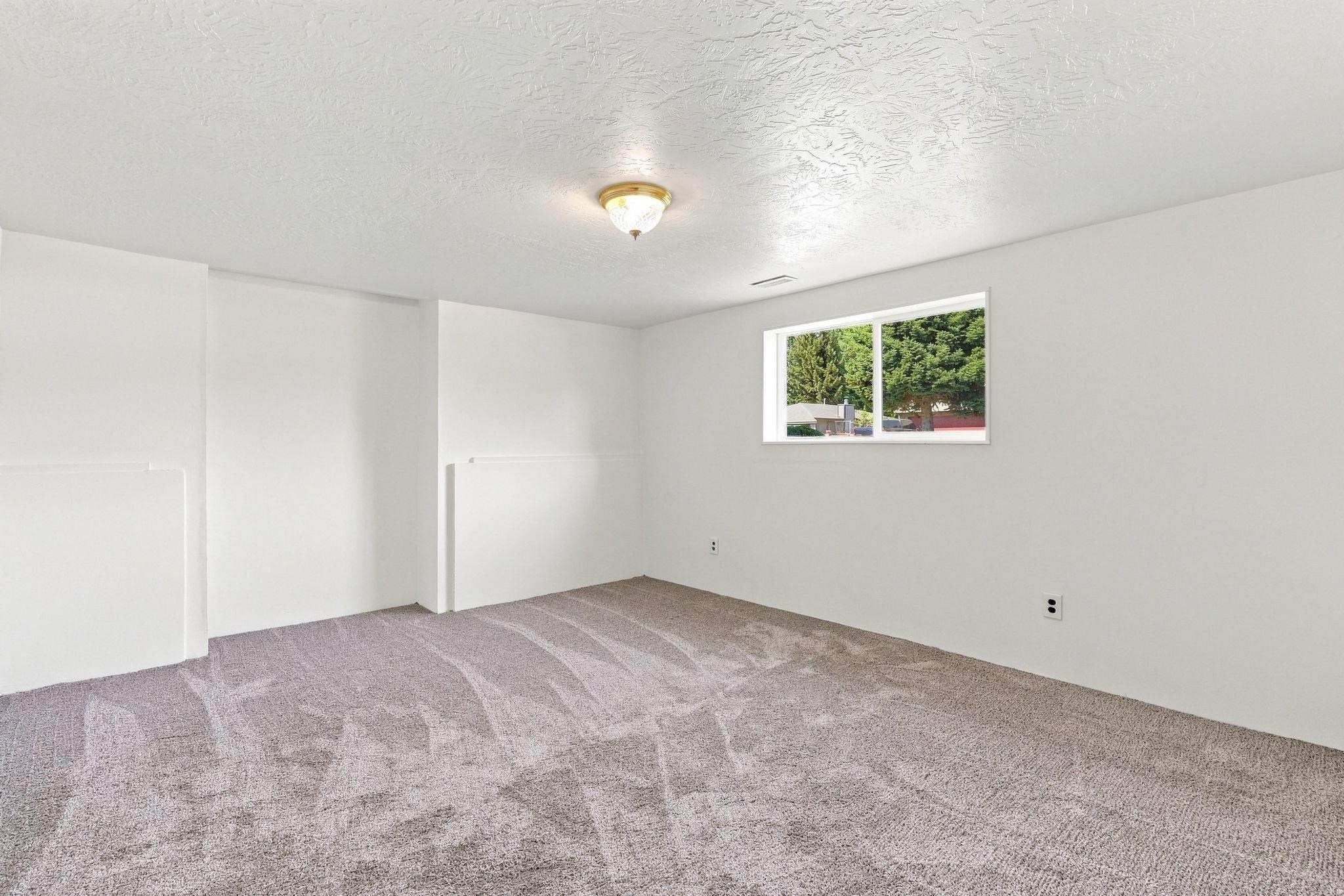 11912 E 25th Ave - Photo 22