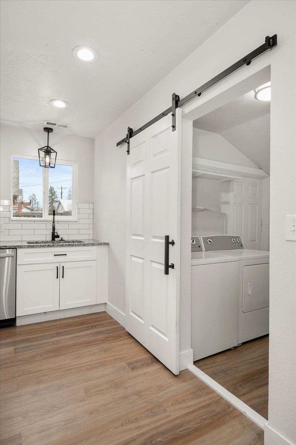 2807 W Mallon Ave - Photo 11