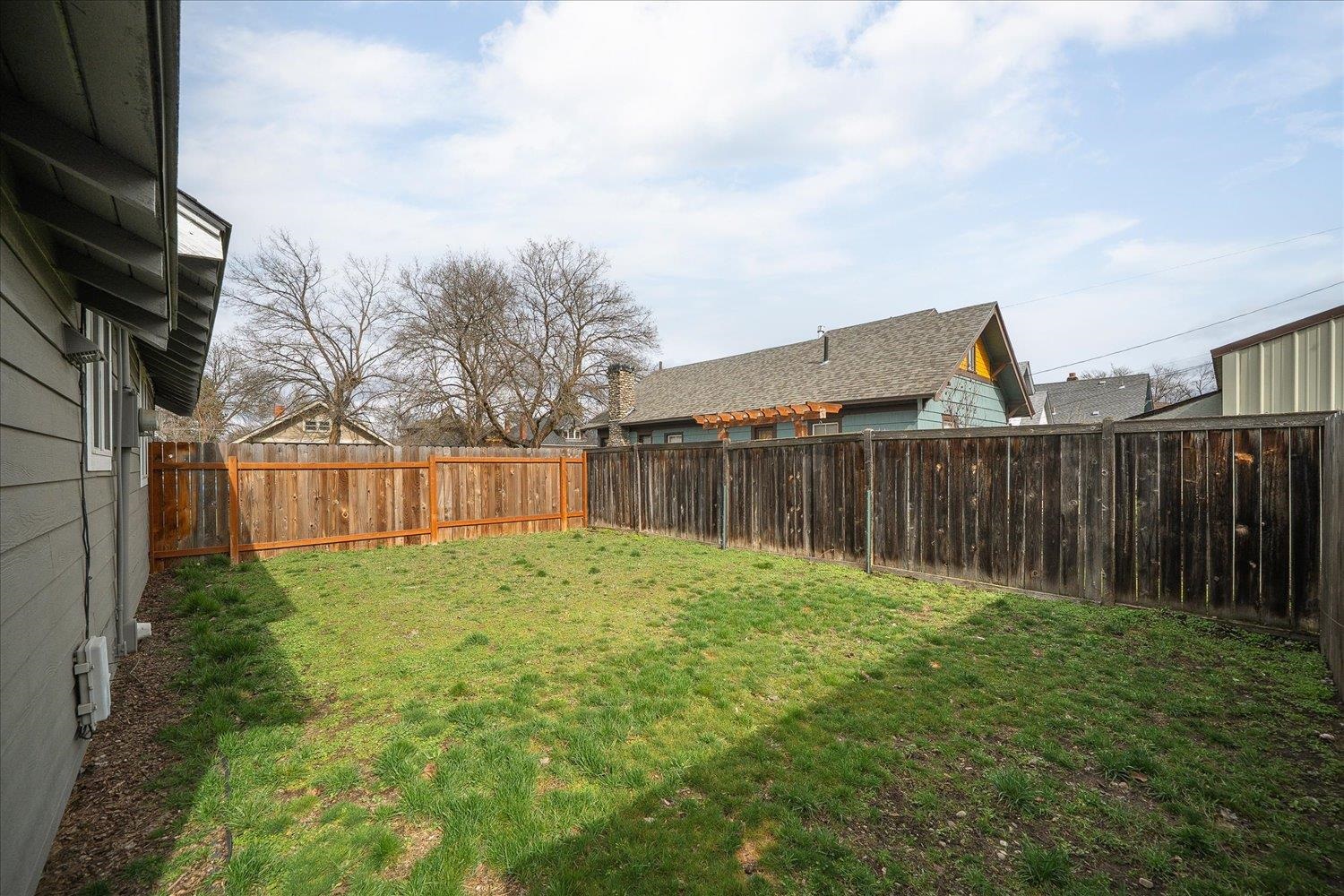 2807 W Mallon Ave - Photo 16