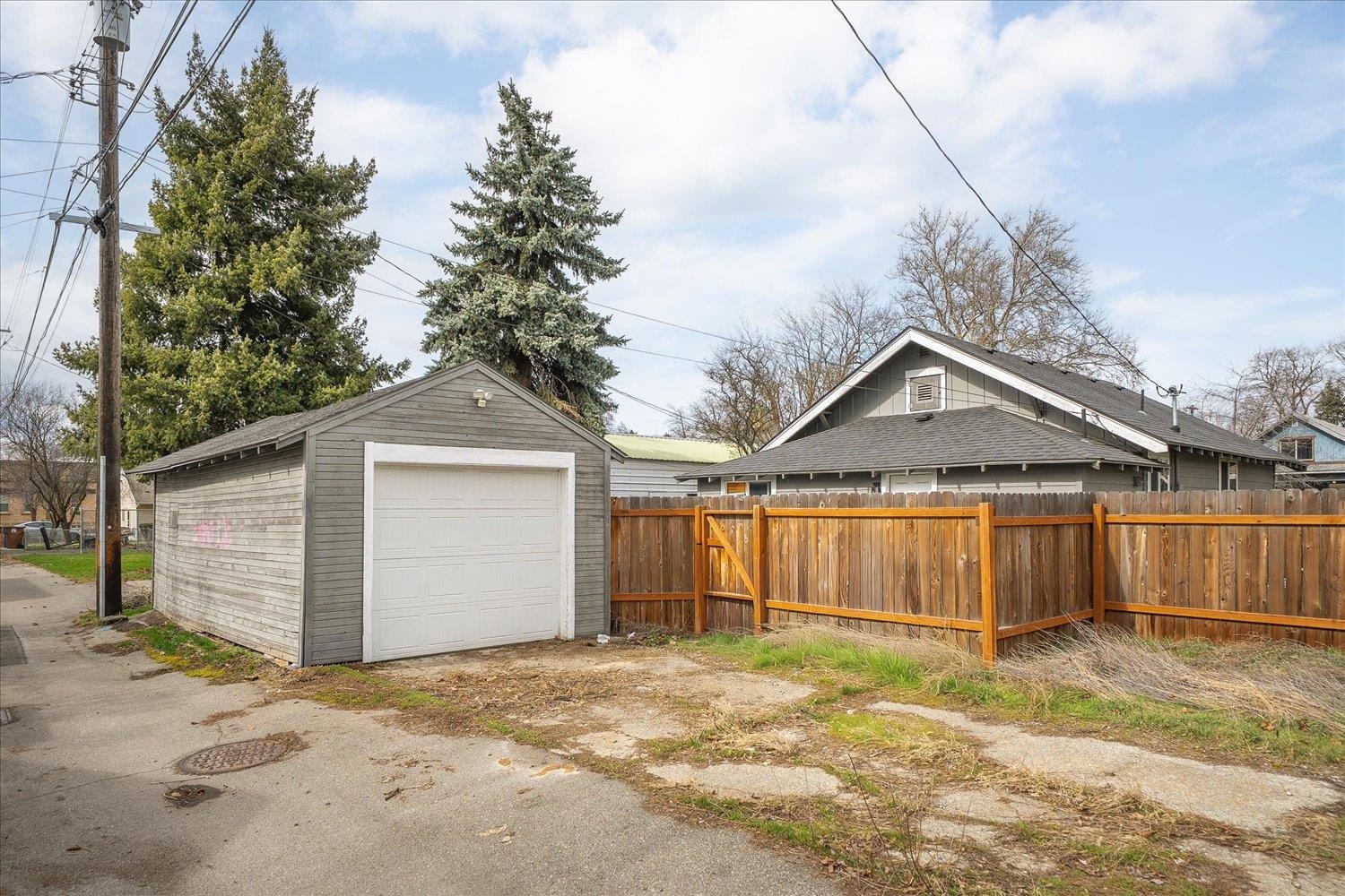 2807 W Mallon Ave - Photo 20