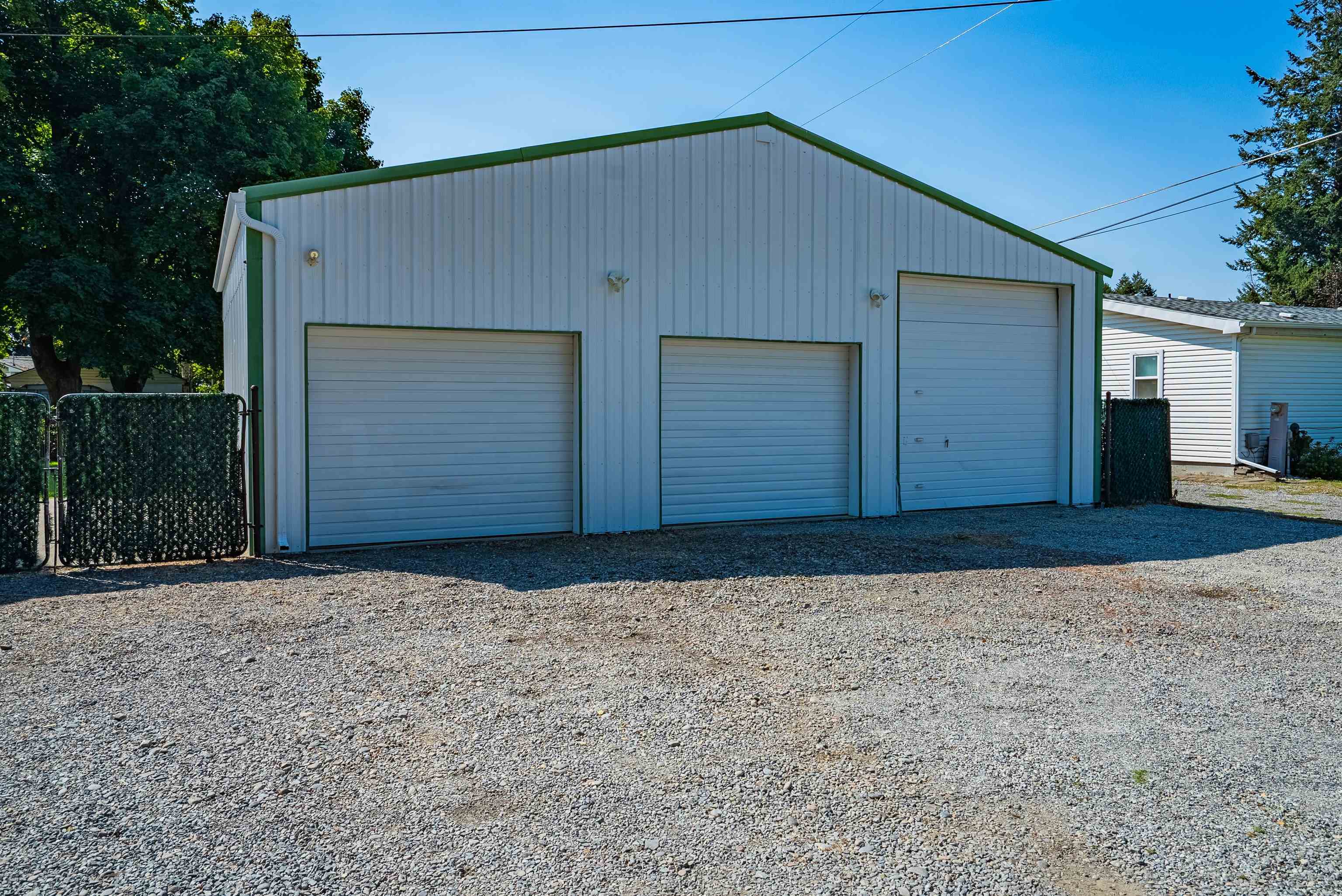 3325 N Vista Rd - Photo 31