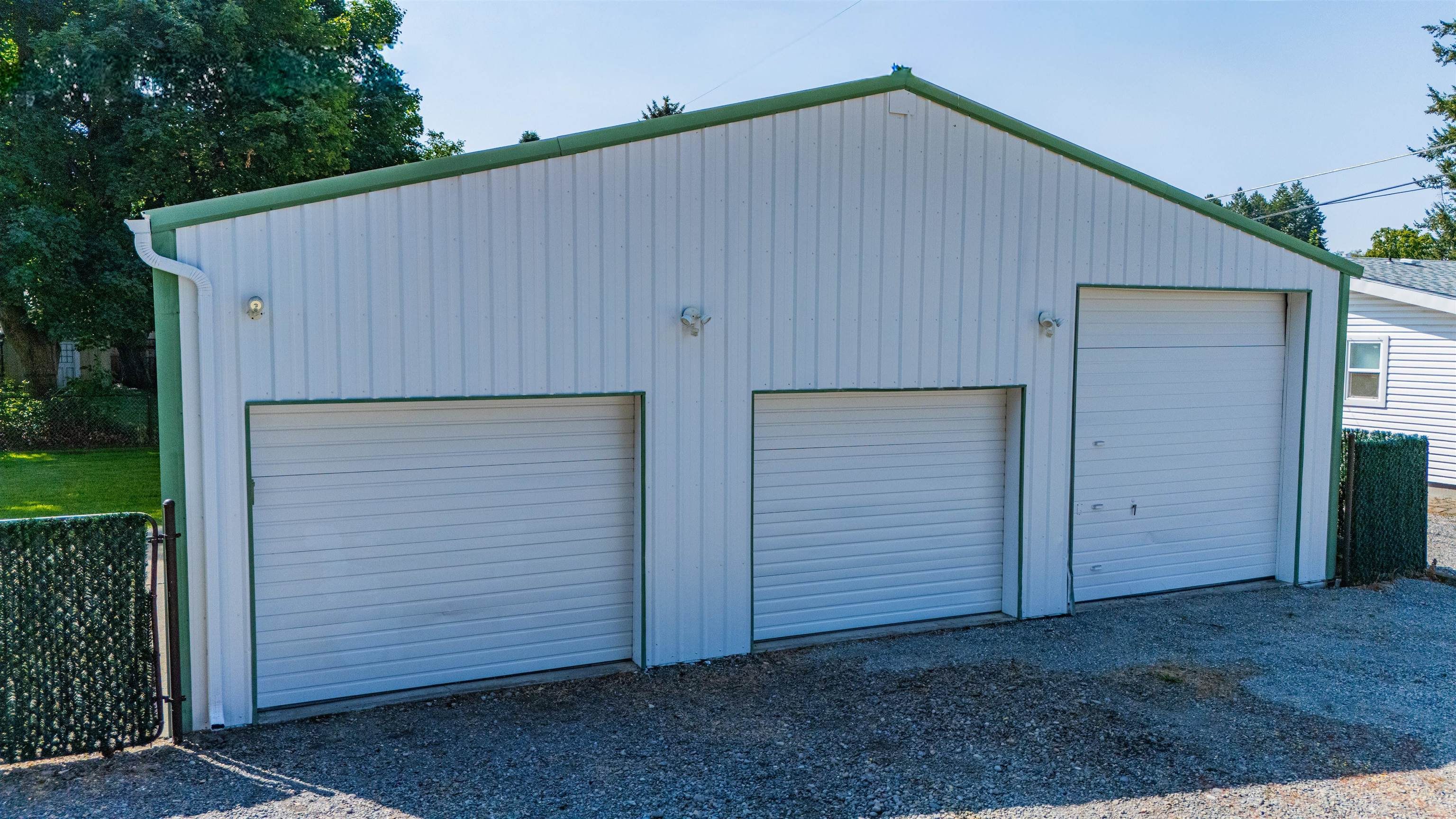 3325 N Vista Rd - Photo 32
