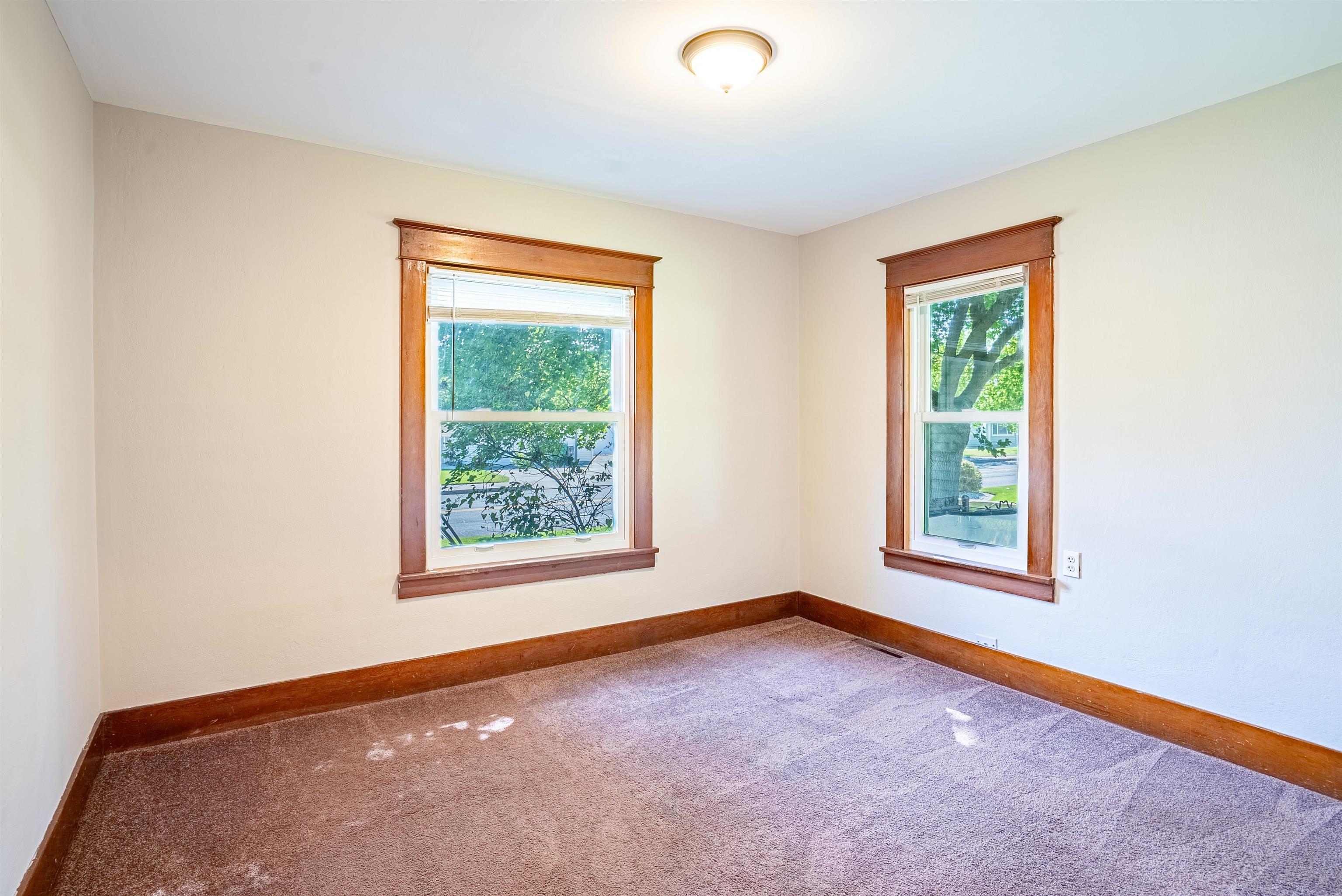 3325 N Vista Rd - Photo 10