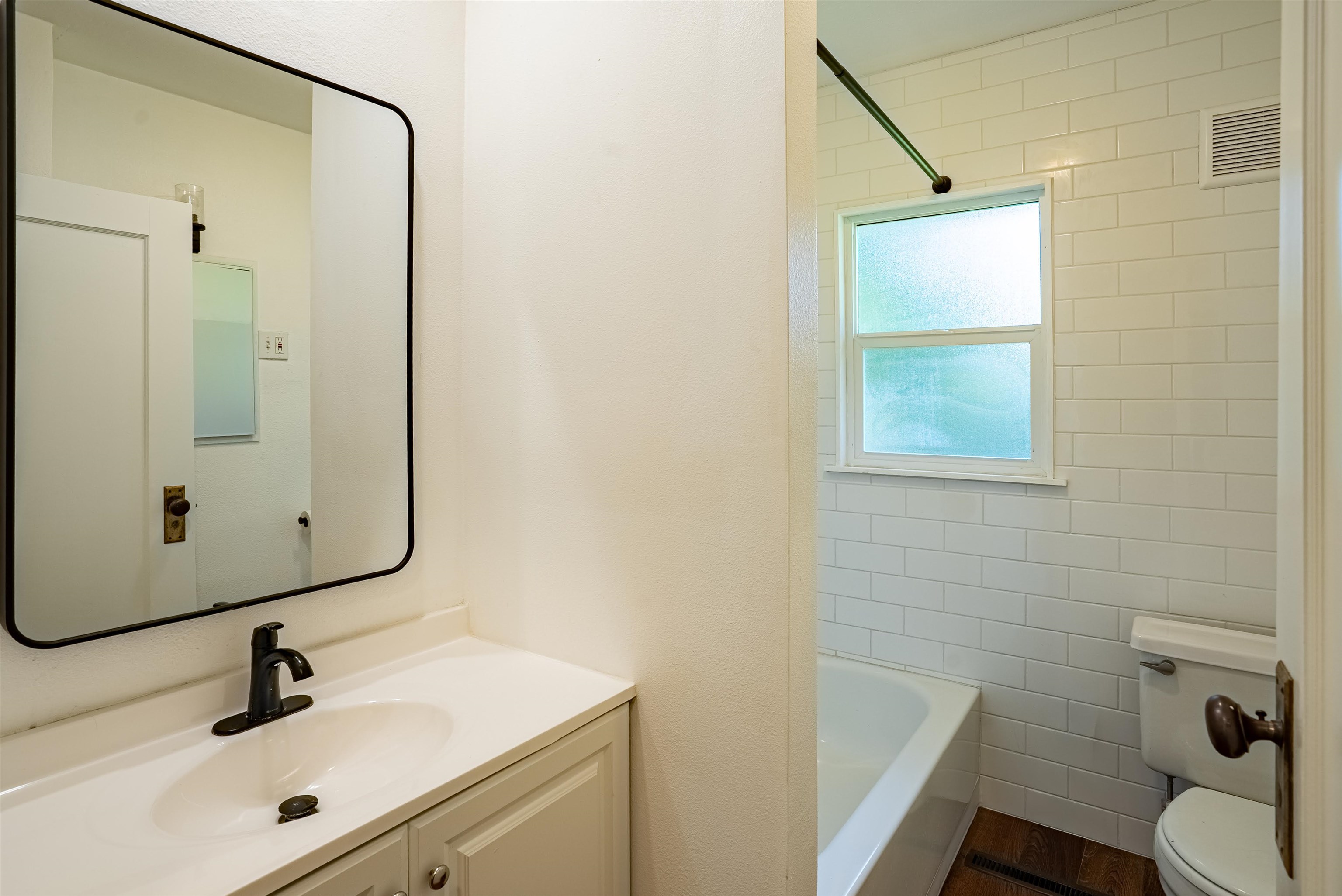 3325 N Vista Rd - Photo 12