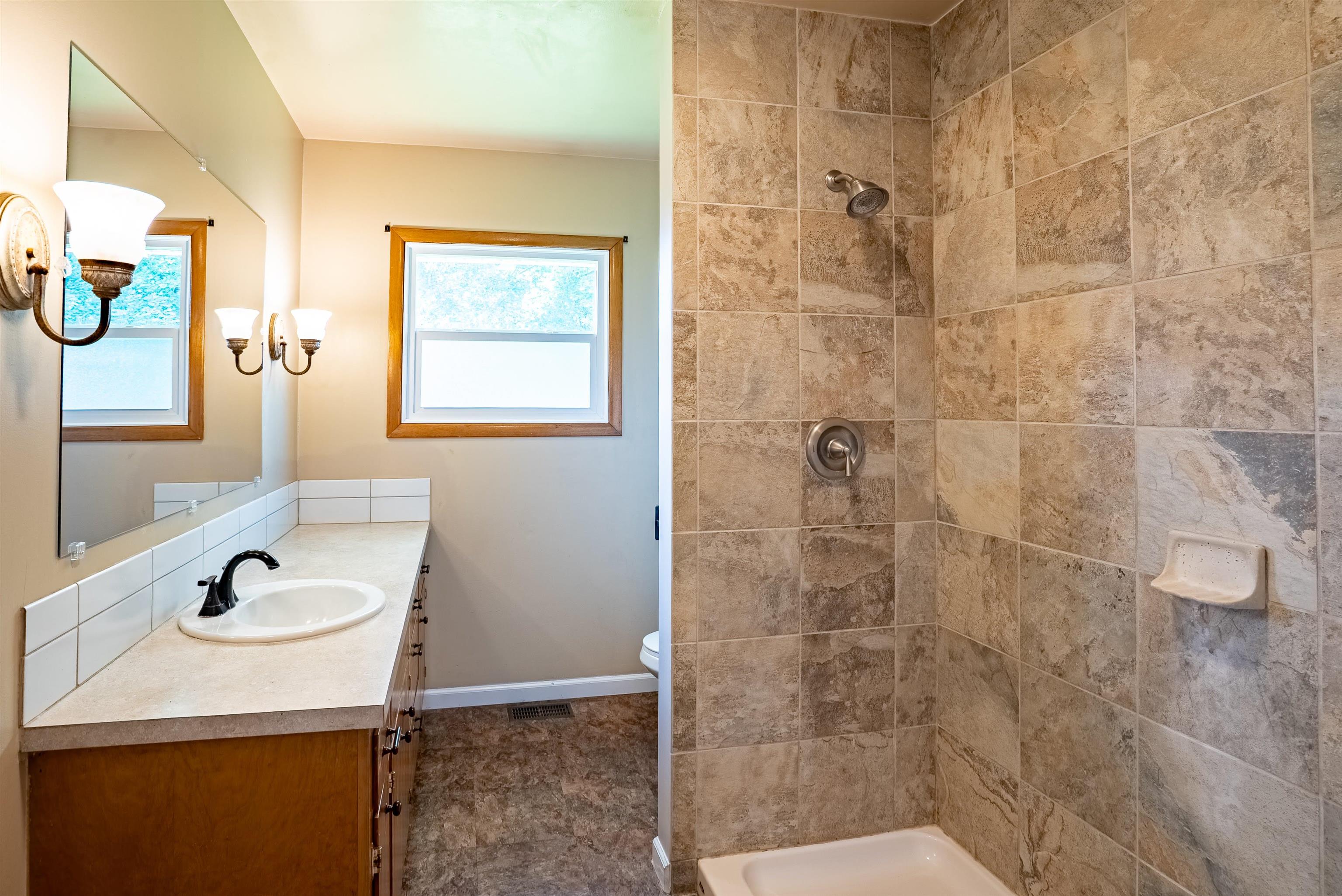 3325 N Vista Rd - Photo 20