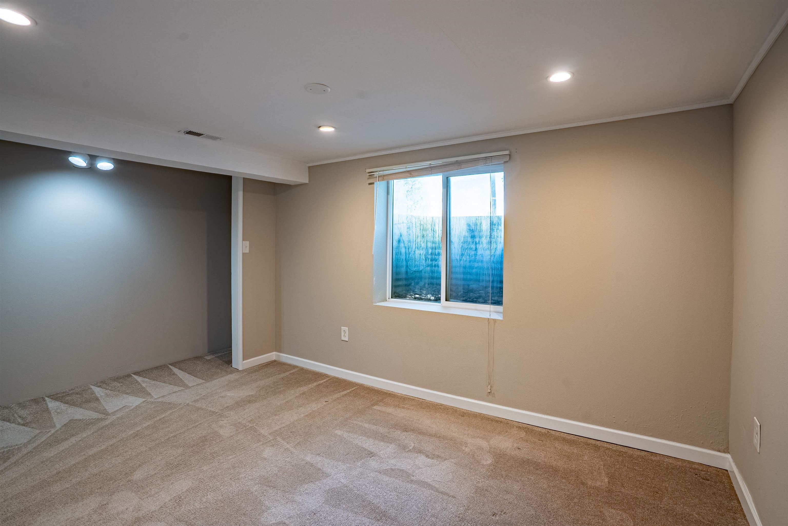 3325 N Vista Rd - Photo 23