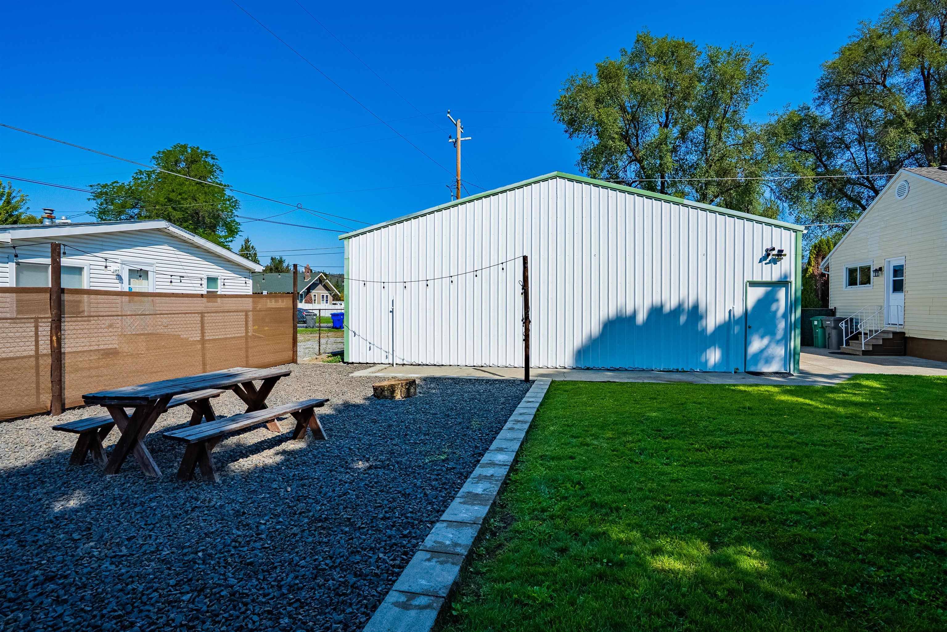 3325 N Vista Rd - Photo 30