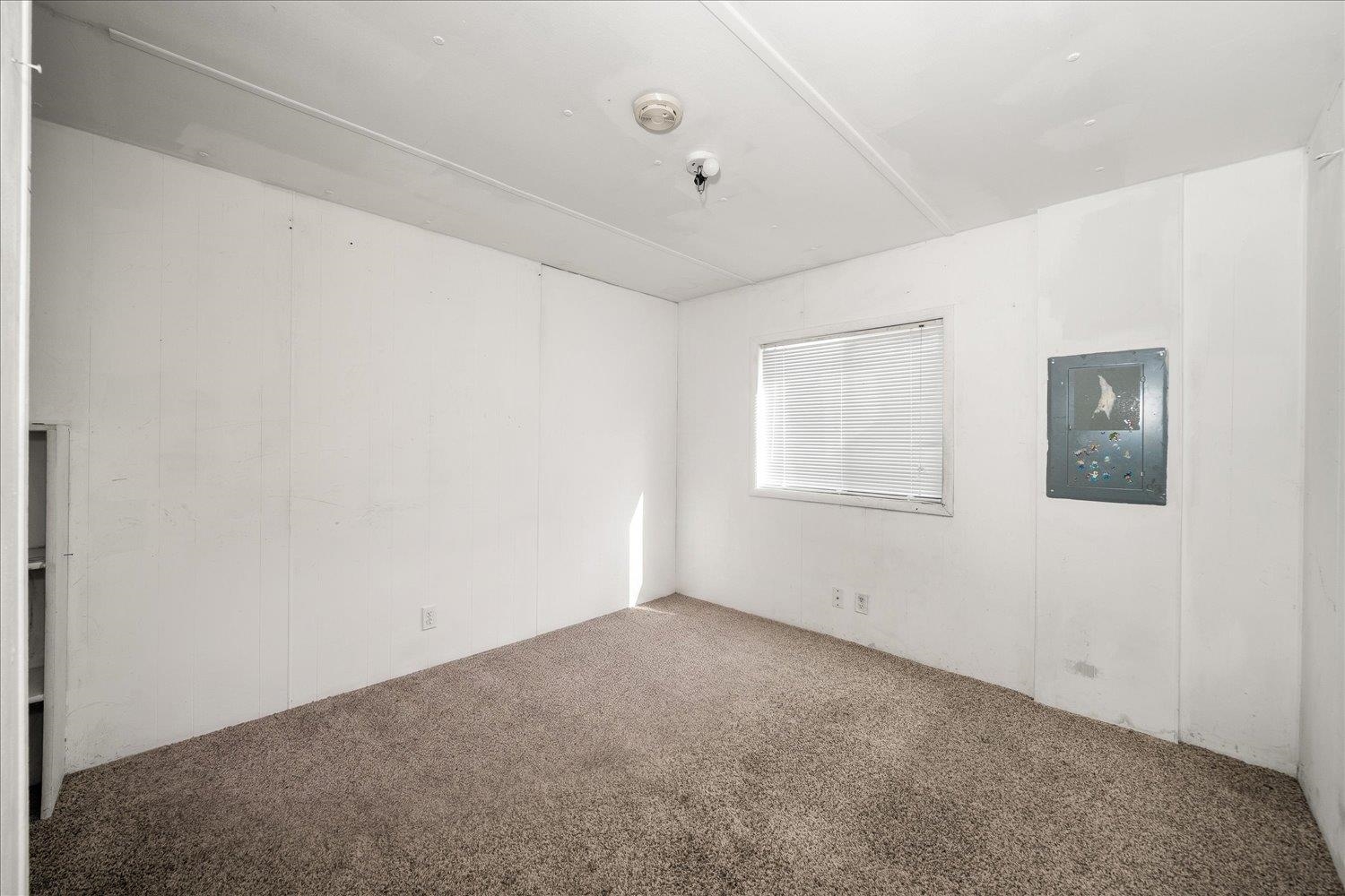 504 N Hodges Rd - Photo 13