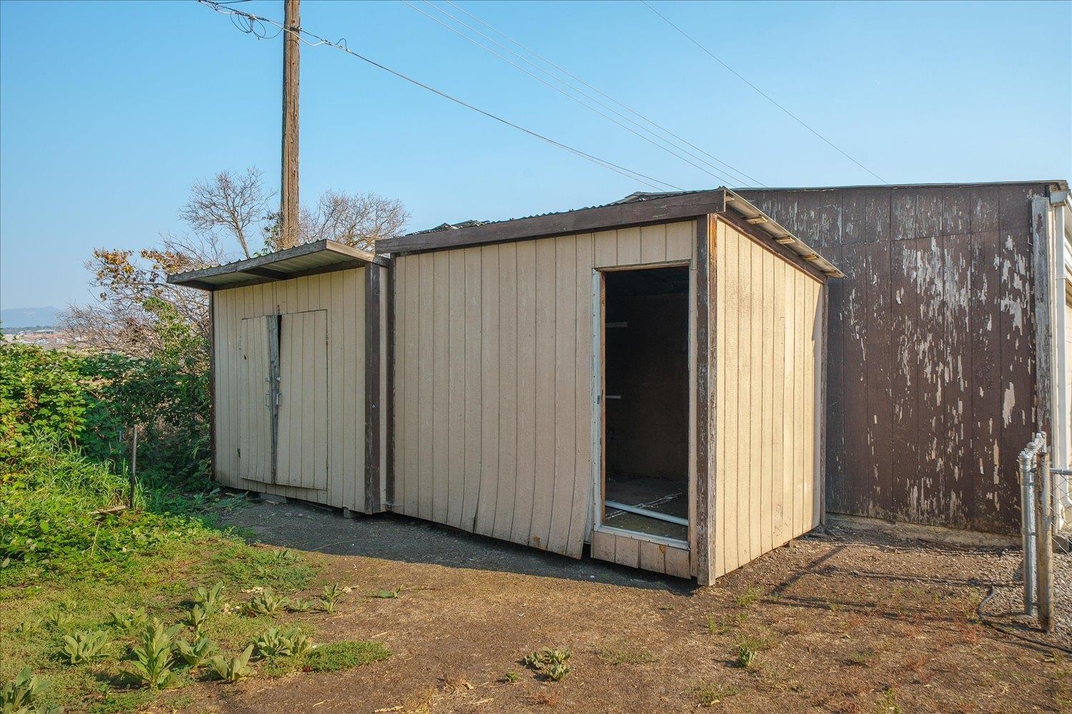 504 N Hodges Rd - Photo 20