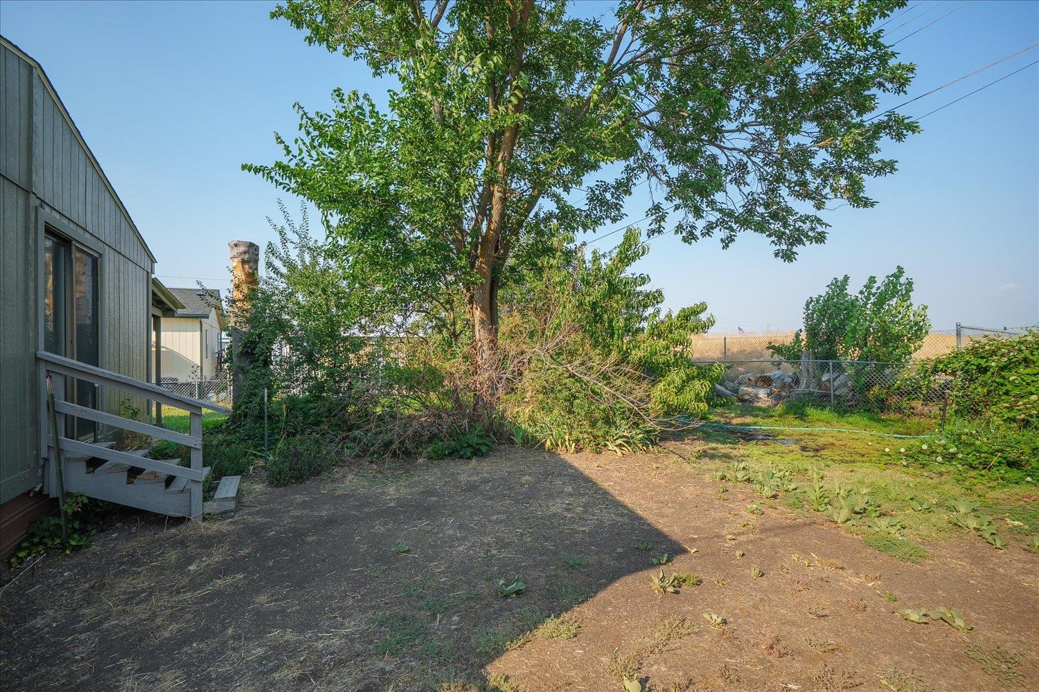 504 N Hodges Rd - Photo 22