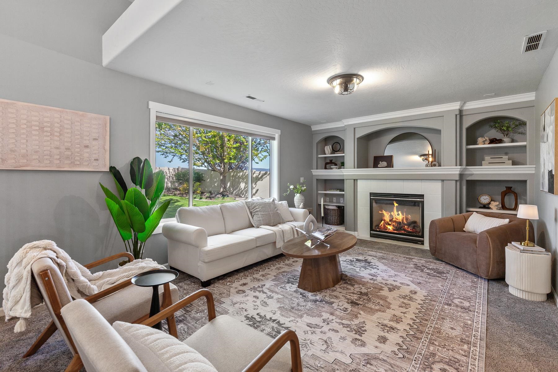 1679 N Carson Range St - Photo 3