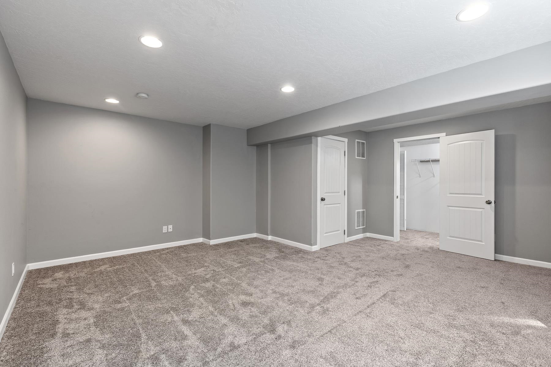 1679 N Carson Range St - Photo 24