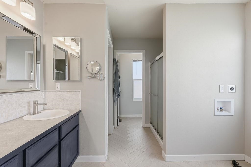 8708 N WARREN St - Photo 21