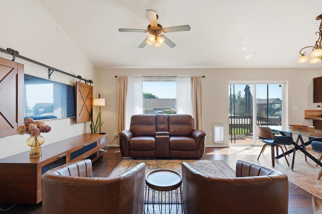 8708 N WARREN St - Photo 7