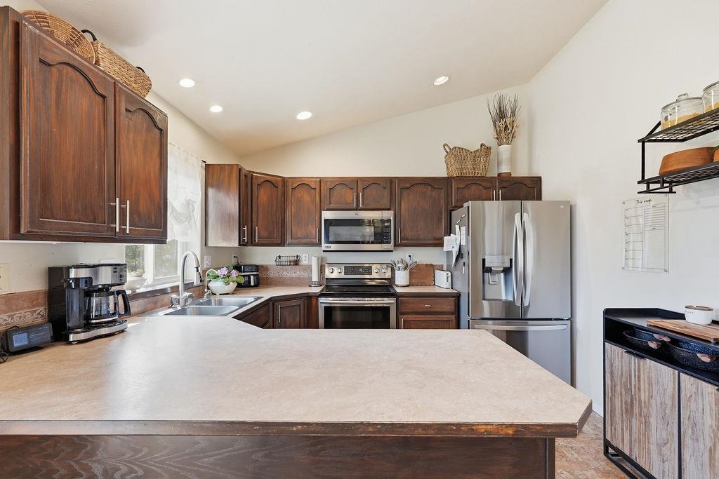 8708 N WARREN St - Photo 13