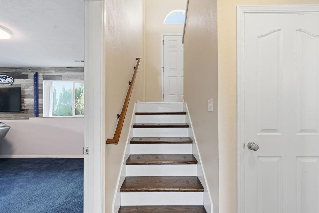 8708 N WARREN St - Photo 26