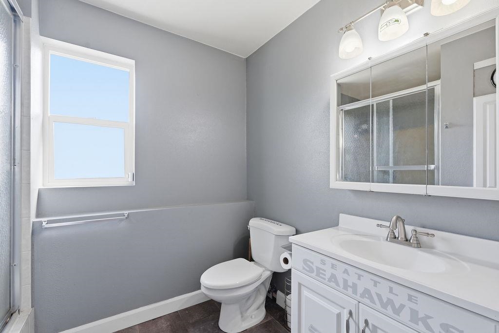 8708 N WARREN St - Photo 29