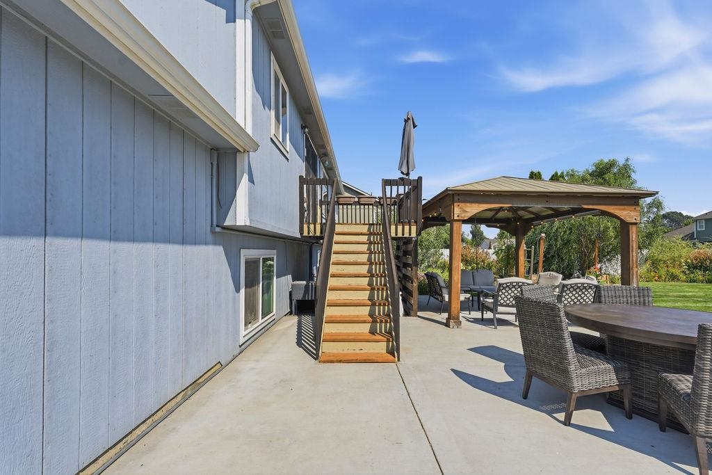 8708 N WARREN St - Photo 39