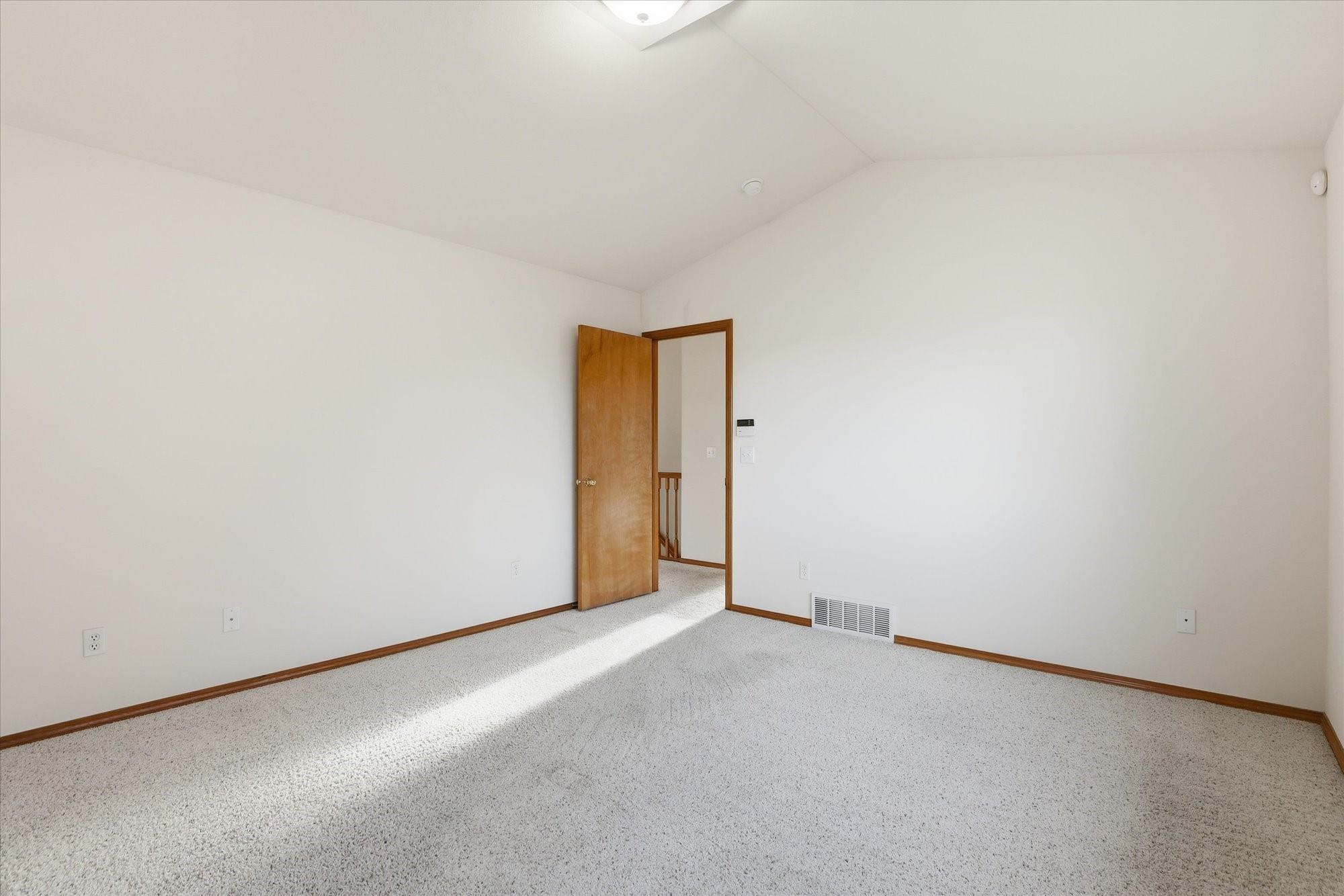 4708 W Belmont Dr - Photo 17