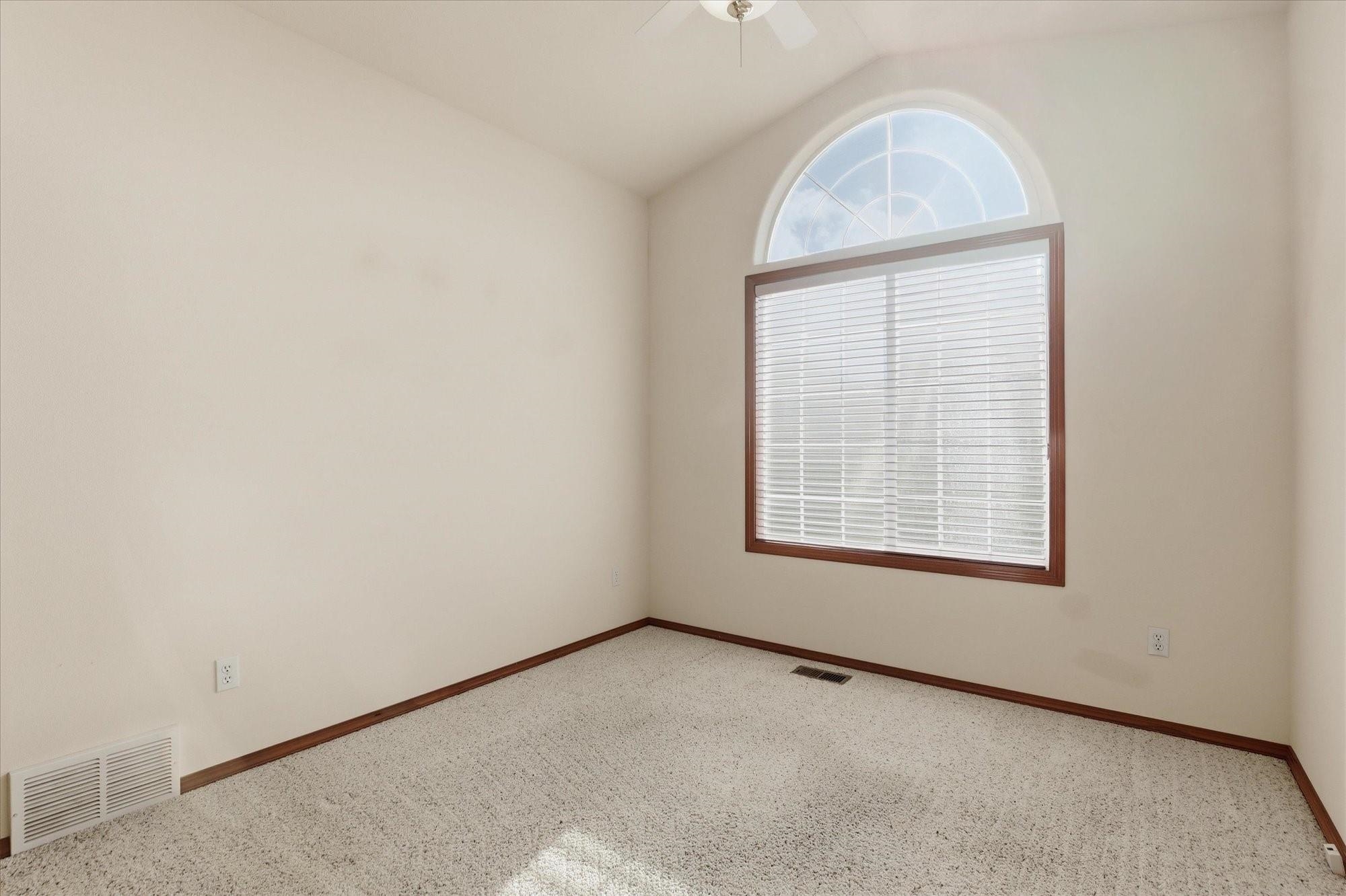4708 W Belmont Dr - Photo 21