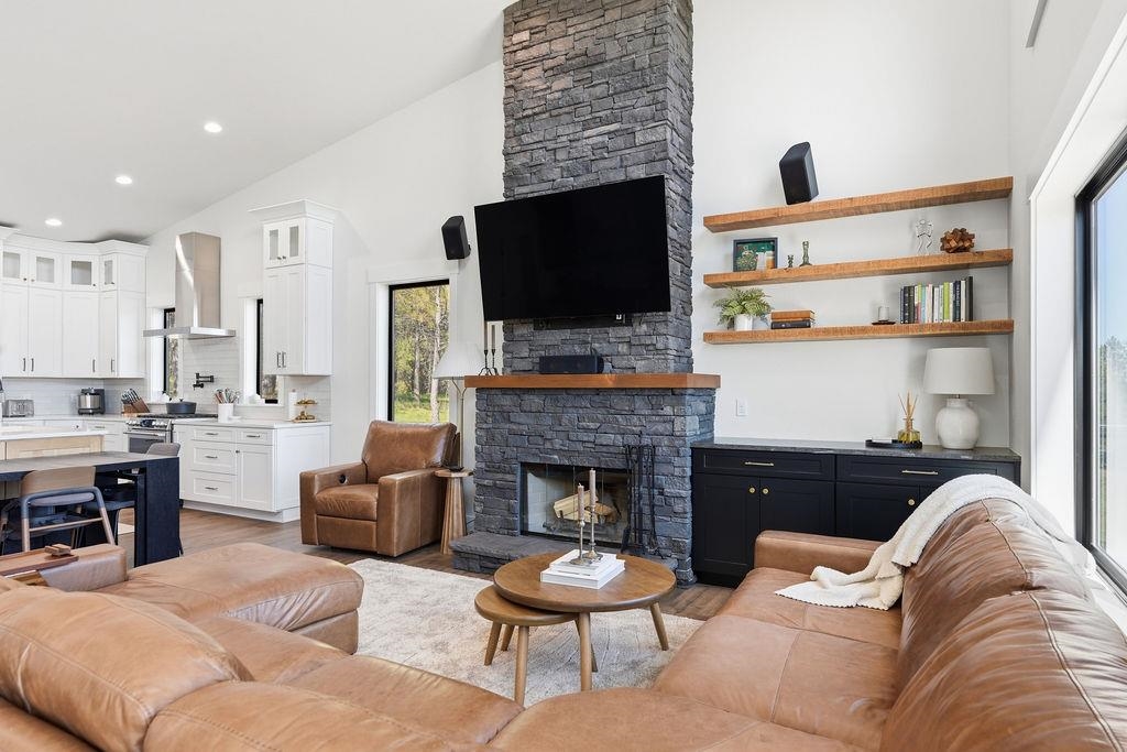 26435 N Spotted Rd - Photo 9